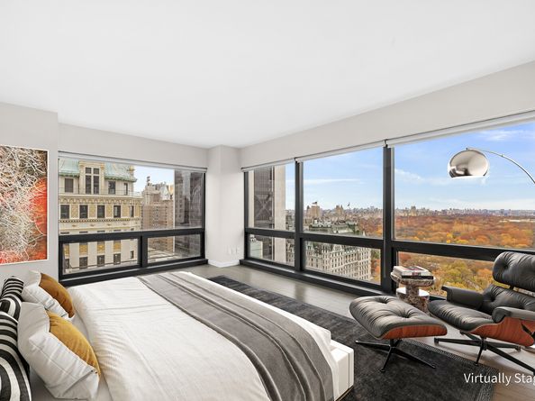 721 5th Avenue 33G, New York NY 10022