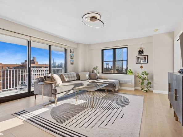 383 Grand Street M2002, New York NY 10002