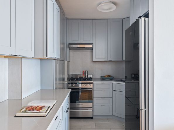 245 East 24th Street 12F, New York NY 10010