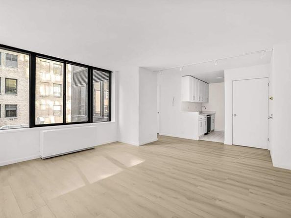 445 Fifth Avenue 10H, New York NY 10016