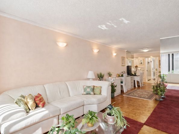 445 5th Avenue 28E, New York NY 10016