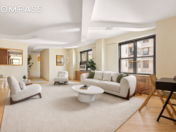 208 East Broadway J405/J406, New York NY 10002