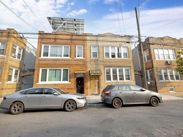 6018 Bleecker Street, Ridgewood NY 11385