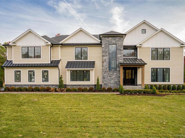 Lot 2 1003 Baldwin Path, Dix Hills NY 11746