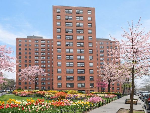 9932 66th Road 7G, Rego Park NY 11374