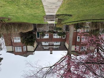 11 Campus Place
