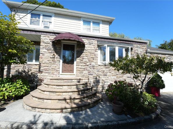 368 Merrifield Avenue, Oceanside NY 11572