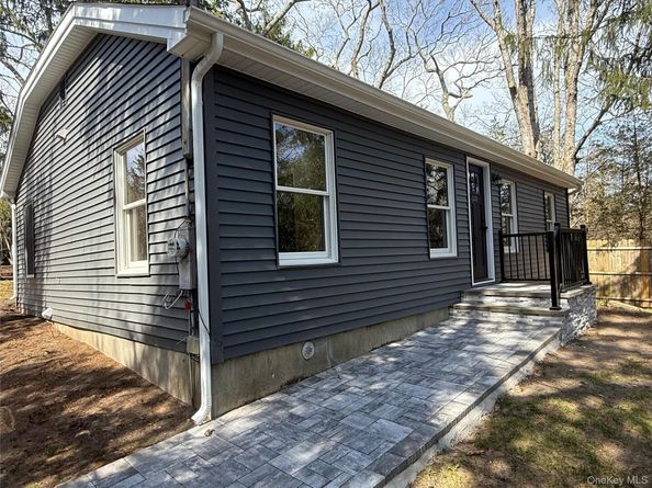2288 River Road, Calverton NY 11933
