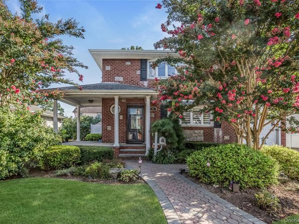 45 Concord Street, Lynbrook NY 11563