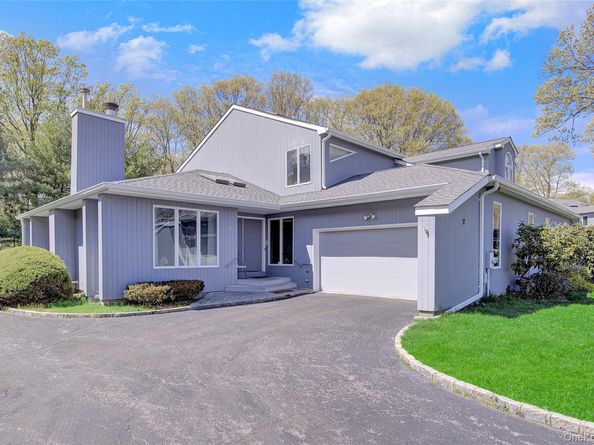 12 Wood Path Drive, Northport NY 11768