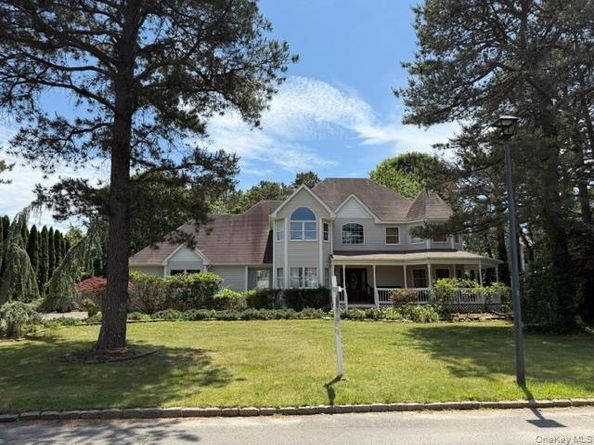 15 Fawn Crossing, Wading River NY 11792