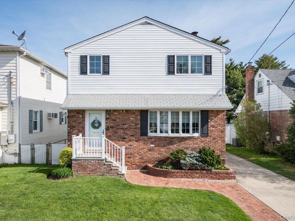 89 Bellevue Avenue, Oceanside NY 11572