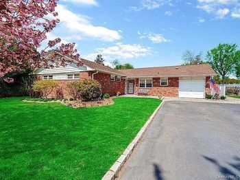 33 Long Bow Lane
