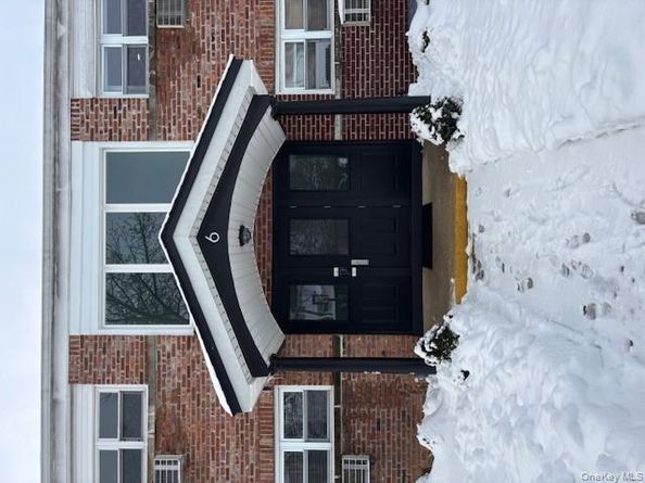 6 Ivy 3 B, Farmingdale NY 11735