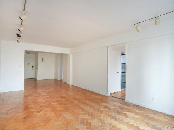 1 Remsen Road 2F, Yonkers NY 10710