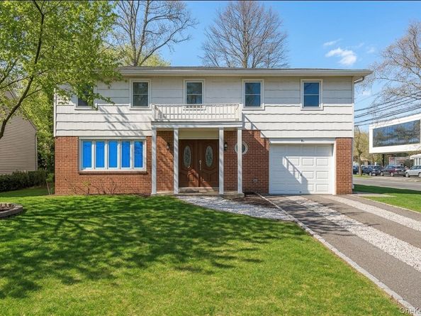 2 Pickwood Lane, Great Neck NY 11024
