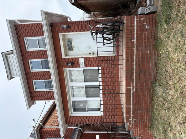 237-12 92nd Road, Bellerose NY 11426