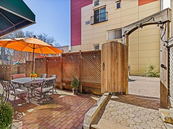 61-20 71 Avenue, Ridgewood NY 11385