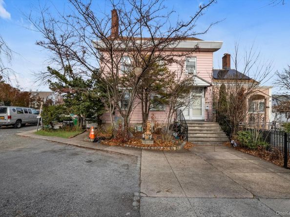 35-78/82 161st Street, Flushing NY 11358