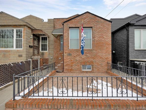 6451 59th Avenue, Maspeth NY 11378