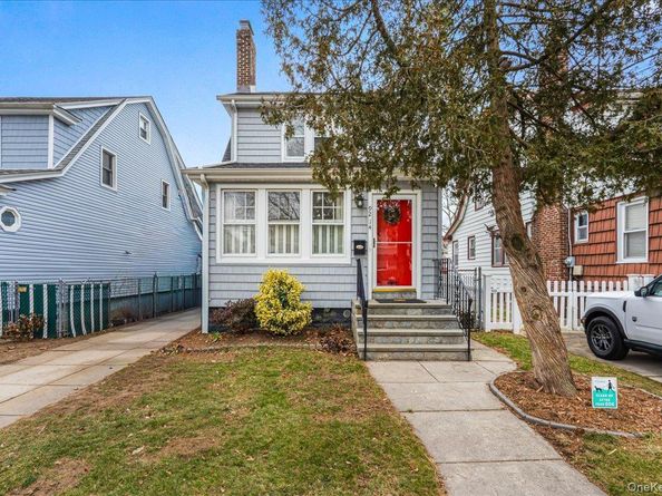 92-14 221st Street, Queens Village NY 11428