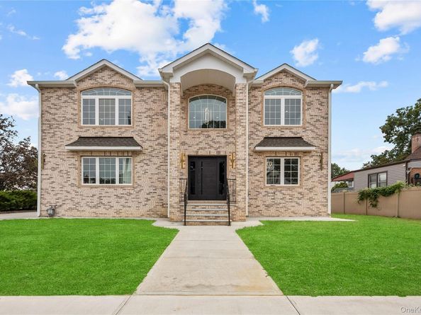 311 Lyon Street, Valley Stream NY 11580