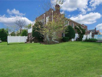 215 Roosevelt Boulevard