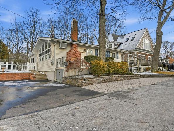 36 Oak Lane, Wading River NY 11792