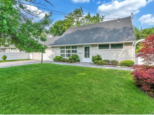 6 Arizona Avenue, Syosset NY 11791