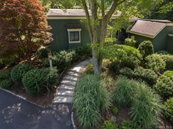 40 Heritage Hills