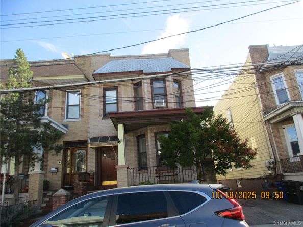 68-09 79 Street, Middle Village NY 11379