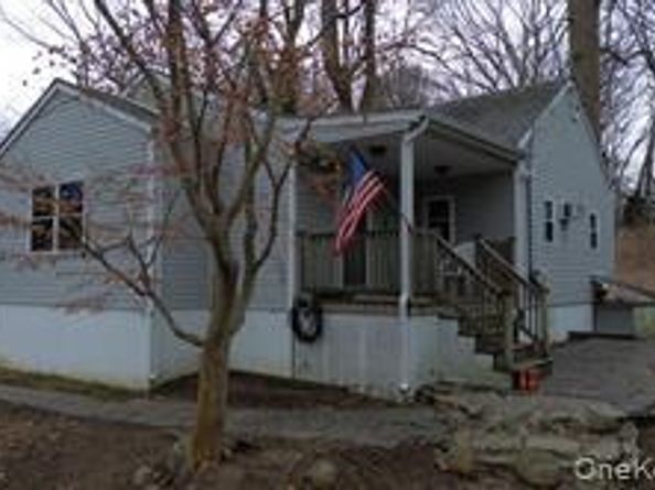 22 Middleville Road, Northport NY 11768