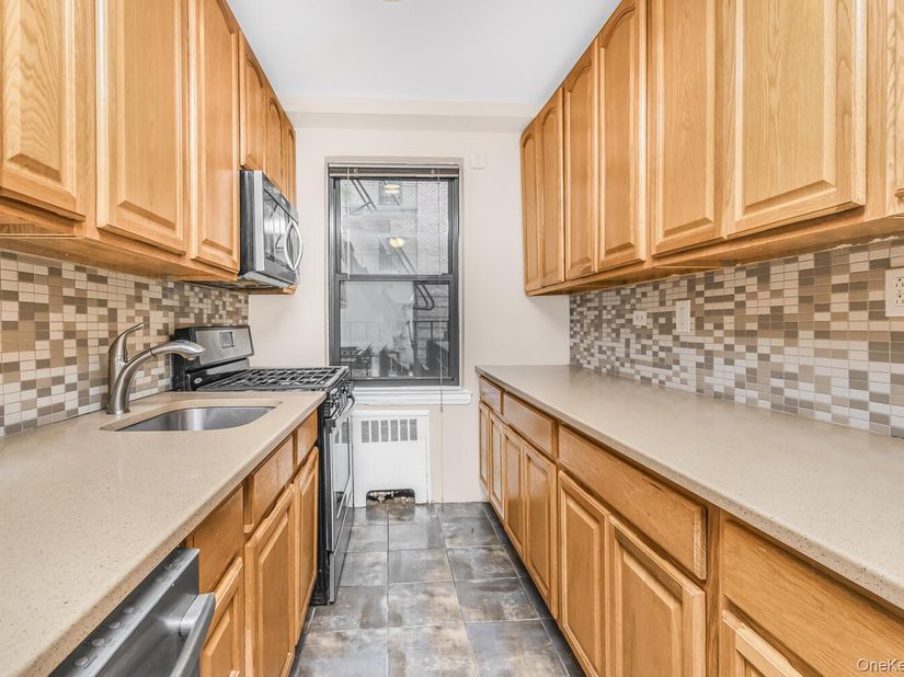 3840 Greystone 1K, Bronx NY 10463