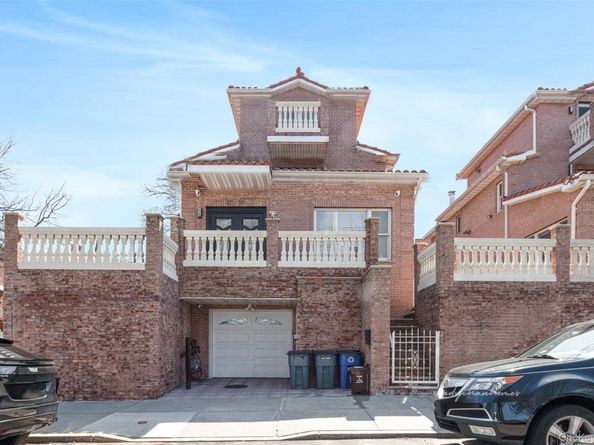 8318 58th Avenue, Middle Village NY 11379