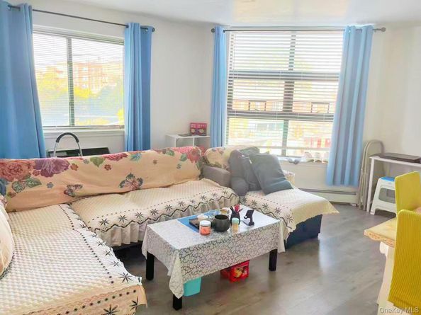 4133 Parsons Boulevard 3C, Flushing NY 11355