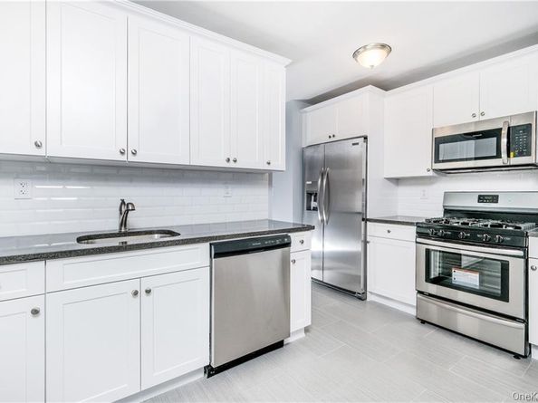 5 Sadore Ln 4L, Yonkers NY 10710