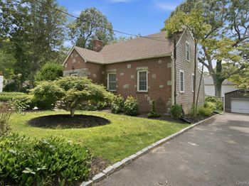 81 Beach Road