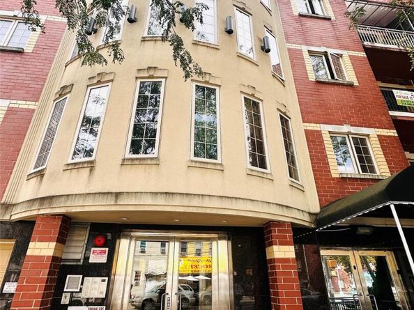 107-16 37th Avenue 4B, Corona NY 11368