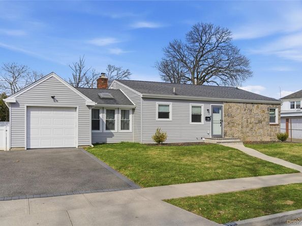111 Shepherd Street, Rockville Centre NY 11570