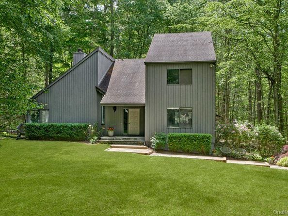 10 Bisbee Lane, South Salem NY 10590