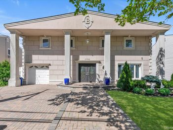 3780 Greentree Drive