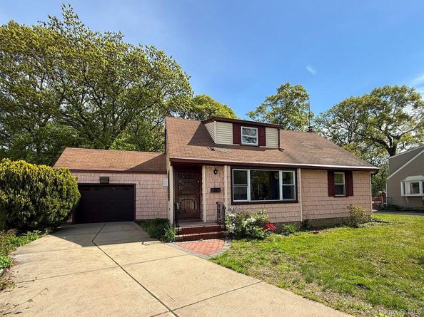 539 Mitchell Street, Uniondale NY 11553