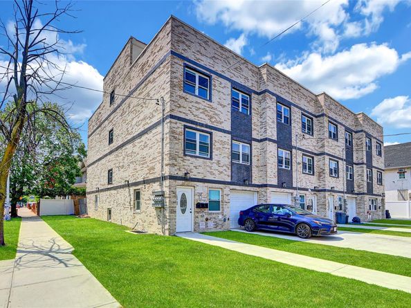 139-22 95 Avenue, Jamaica NY 11435