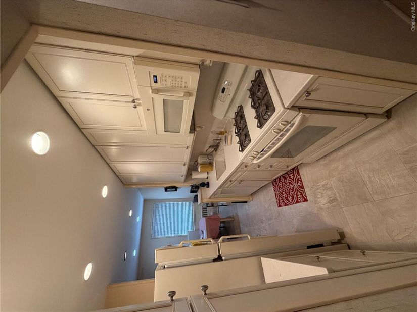 84-39 Apt 4L 153 Avenue 4L, Howard Beach NY 11414
