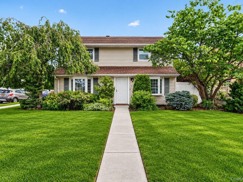 269 Forest Avenue, Massapequa NY 11758