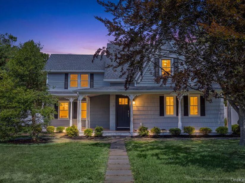 511 Montauk Highway, East Moriches NY 11940