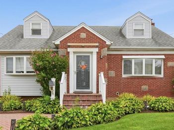 66 Caroline Avenue