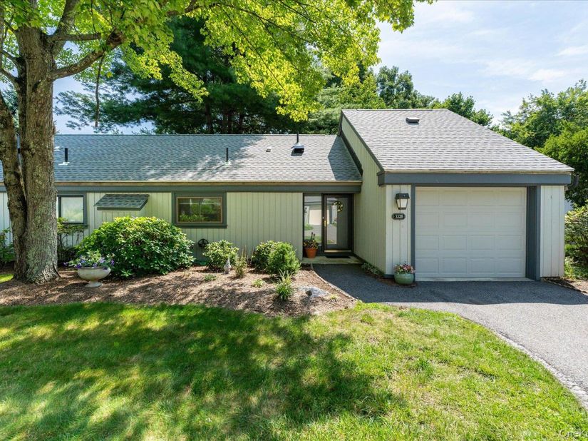 332 Heritage Hills B, Somers NY 10589