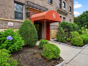 14 N Chatsworth Avenue