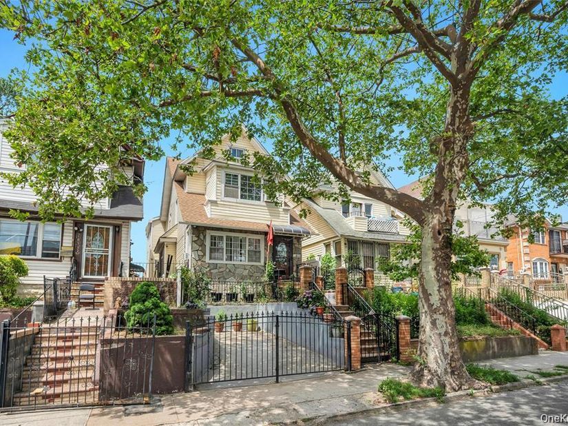 10530 Van Wyck Expressway, Richmond Hill S. NY 11419